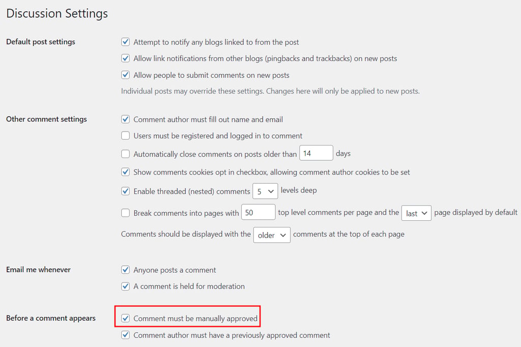 WordPress Discussion Settings, highlighting the manual comment approval box