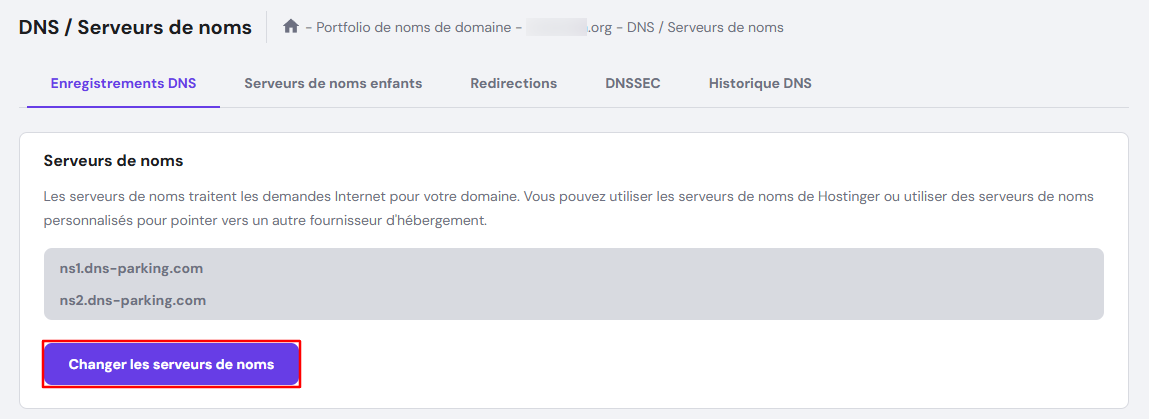 Section DNS/Serveurs de noms avec le bouton Changer les serveurs de noms en surbrillance.