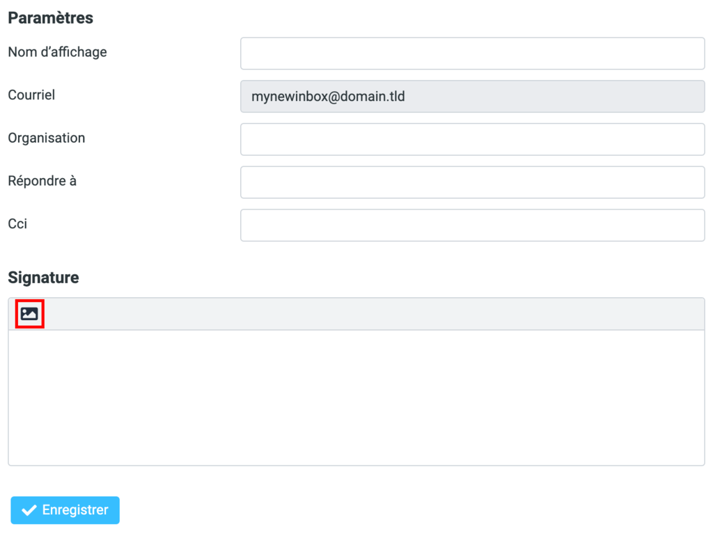 Le menu Param&egrave;tres du Webmail de Hostinger avec le champ Signature en surbrillance
