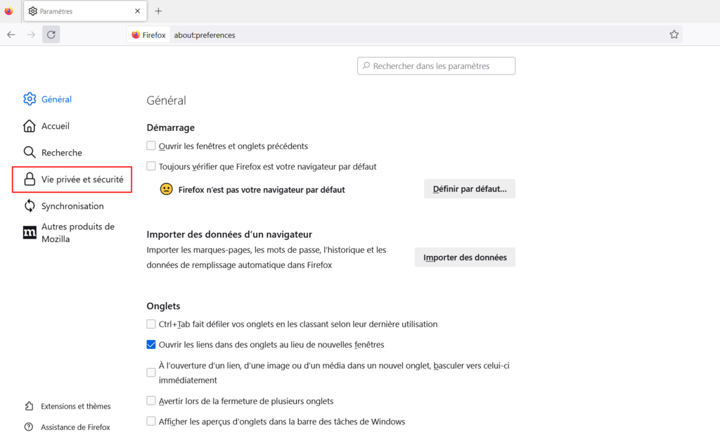 La page g&eacute;n&eacute;rale des param&egrave;tres du navigateur Mozilla Firefox avec l'onglet Vie priv&eacute;e et s&eacute;curit&eacute; en surbrillance.