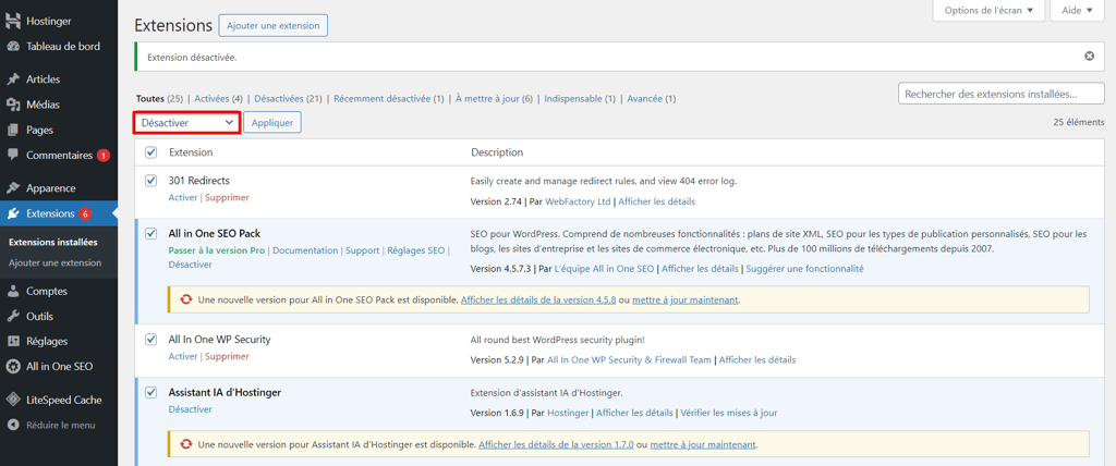La section des plugins WordPress avec la liste d&eacute;roulante Actions group&eacute;es pointant sur D&eacute;sactiver en surbrillance.