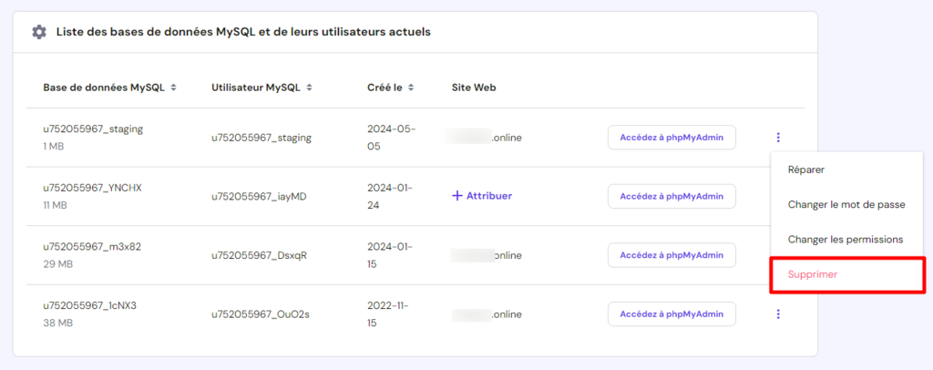 La liste des bases de données et des utilisateurs MySQL actuels, avec l'option de suppression d'une base de données