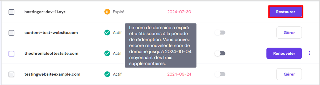 Page de gestion des domaines dans Hostinger, indiquant la date d'expiration d'un domaine et son statut dans la p&eacute;riode de r&eacute;demption