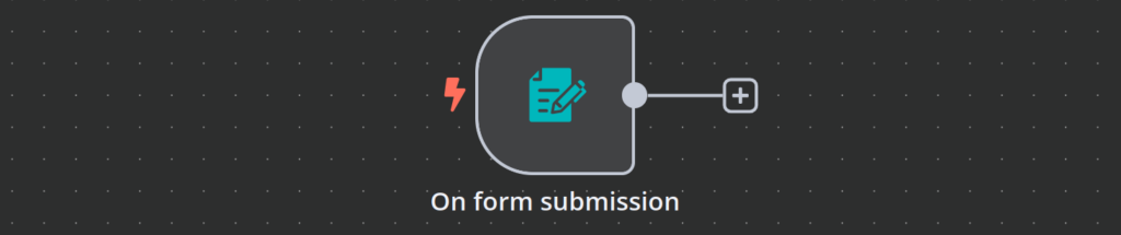 Canevas de workflow n8n affichant le n&oelig;ud de d&eacute;clenchement On form submission