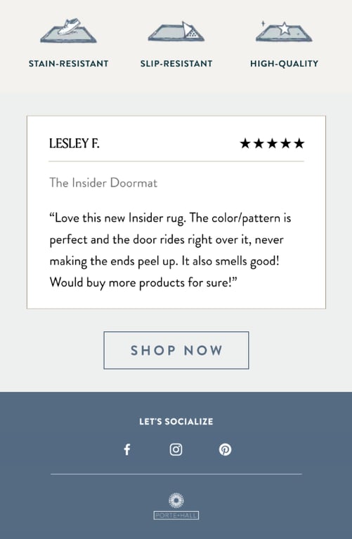 Campagne d'e-mails Porte + Hall, présentant un avis client et des icônes sociales