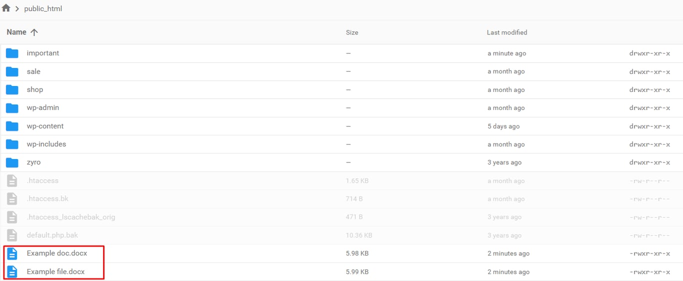 Le r&eacute;pertoire public_html sur hPanel avec l'exemple de document et le fichier d'exemple mis en &eacute;vidence
