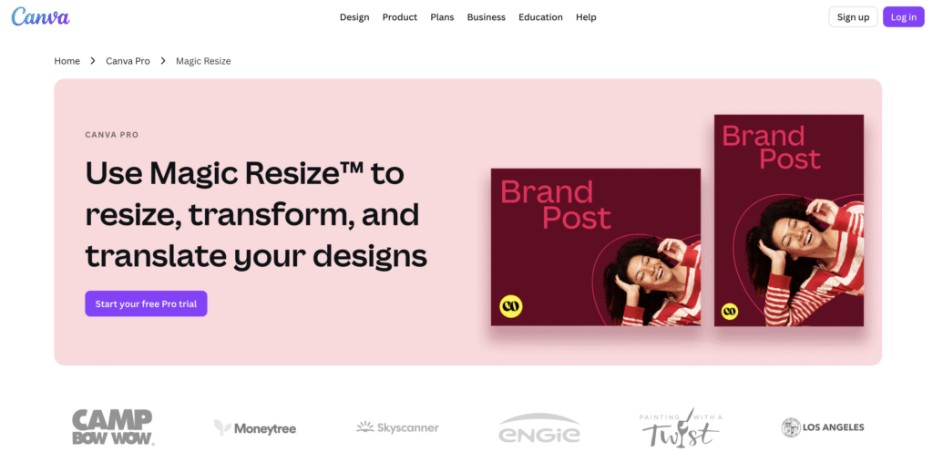 Une image promotionnelle de la fonctionnalit&eacute; Magic Resize&trade; de Canva pr&eacute;sente deux publications de marque sur fond rose et un bouton &laquo; Commencez votre essai Pro gratuit &raquo;.