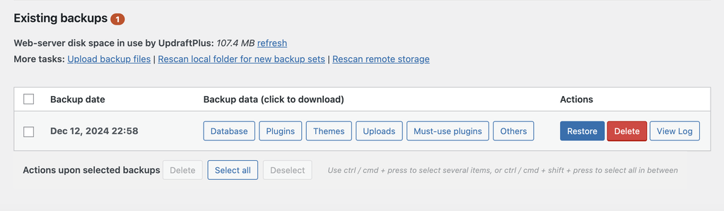 seção de backups existentes no updraftplus para wordpress