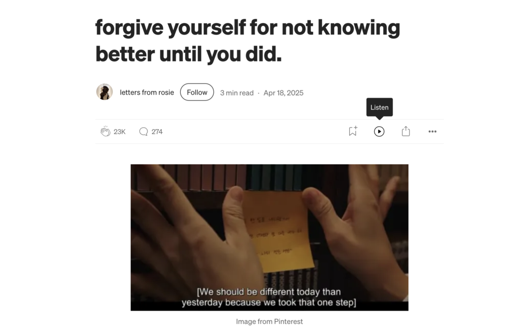 opção de escutar artigo em áudio no medium mediante inscrição