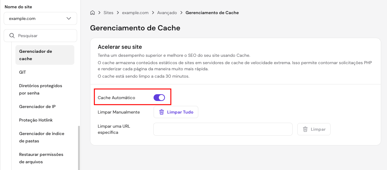 Um painel da Hostinger com o Cache Manager, destacando o botão “Cache automático” e as opções para limpar o cache manualmente.