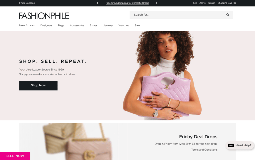 P&aacute;gina inicial da Fashionphile com uma mulher segurando uma bolsa de grife rosa e a mensagem de compra e venda

