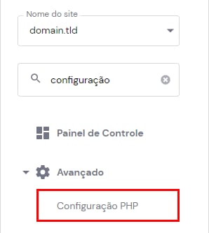 Hostinger hPanel com a opção “Configuração PHP” destacada no menu Avançado