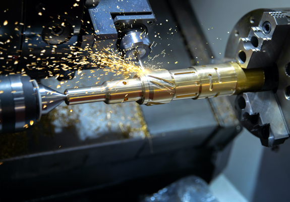 CNC 가공하는 사진이다.