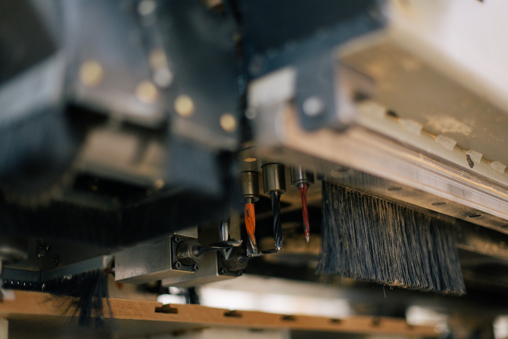 2축, 3축, 5축 가공 특징과 차이점