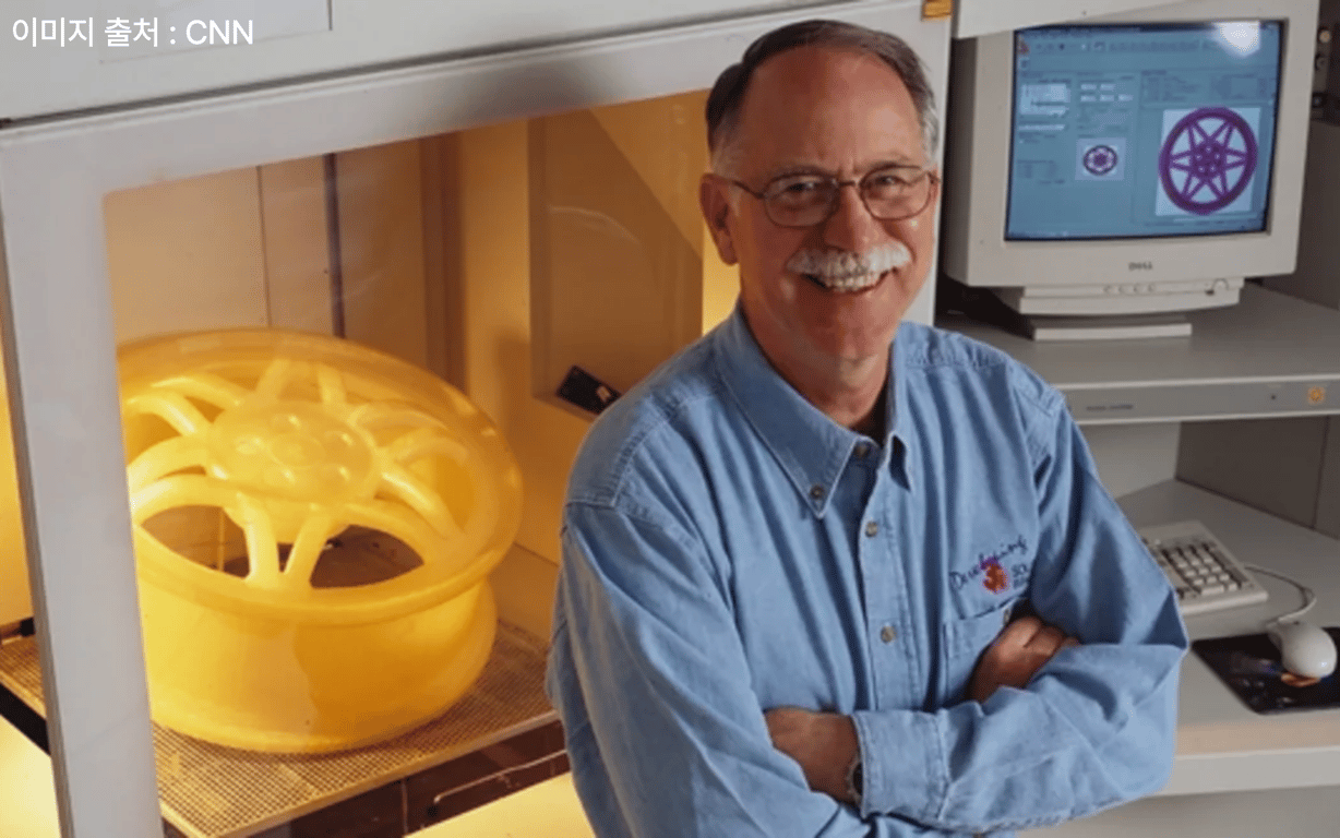 미국의 발명가 척 헐