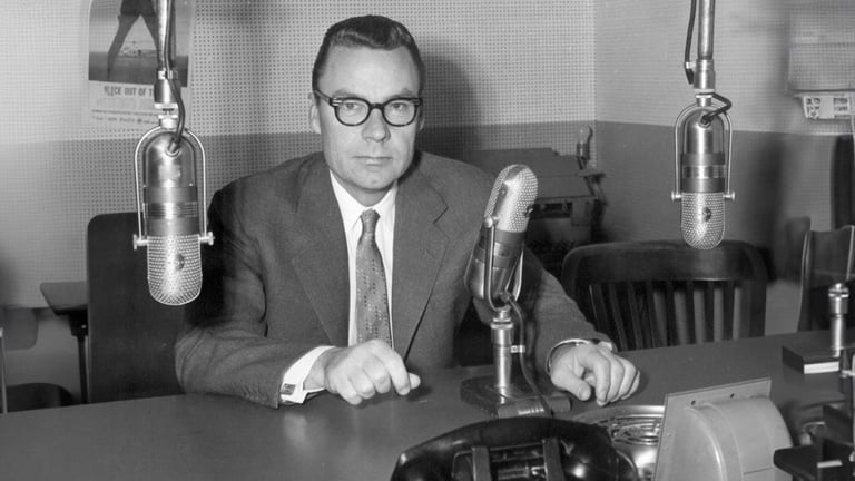 The Strangest Secret by Earl Nightingale | Official Full Speech