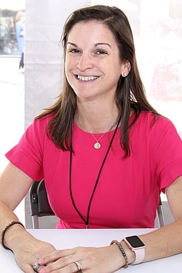 Portrait of Sarah Dessen