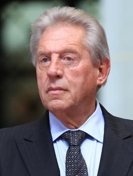 Portrait of John C. Maxwell