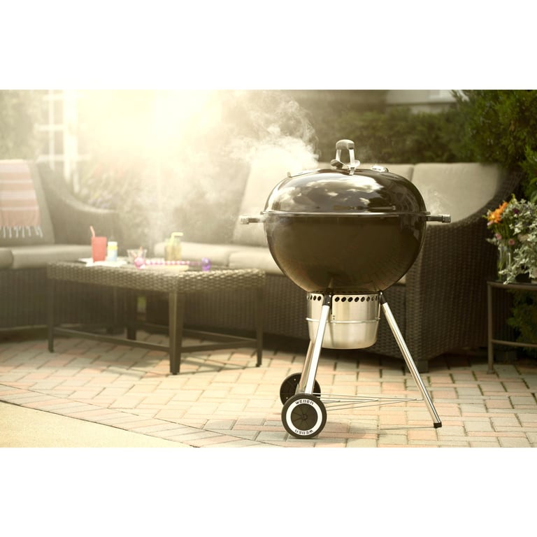 Weber Original Kettle Premium 22 inch Charcoal Barbecue Grill