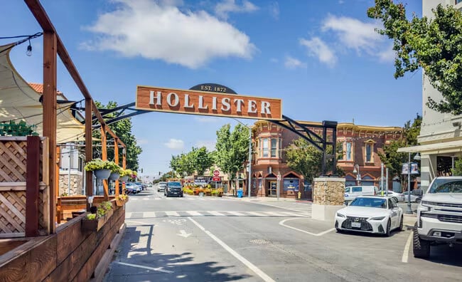 Hollister California