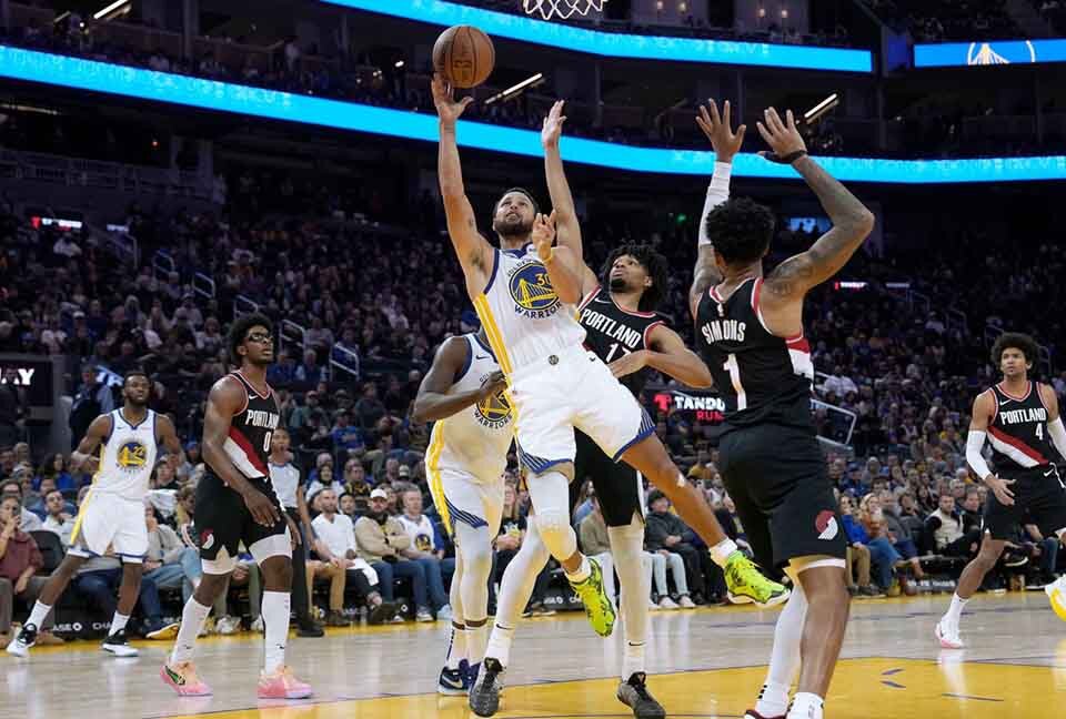 Portland Trail Blazers v Golden State Warriors