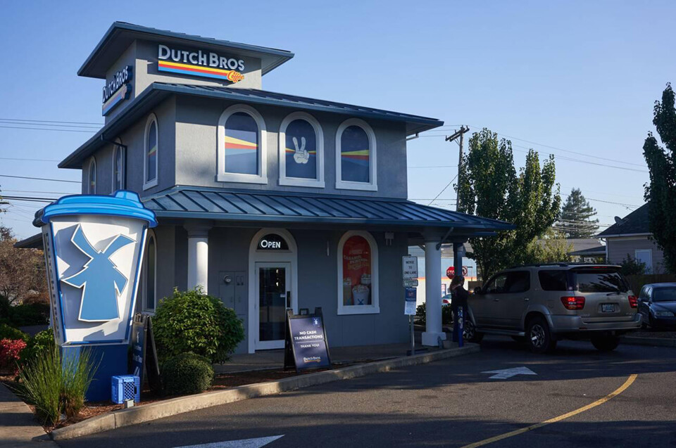 Dutch Bros Coffee shop in Oregon City