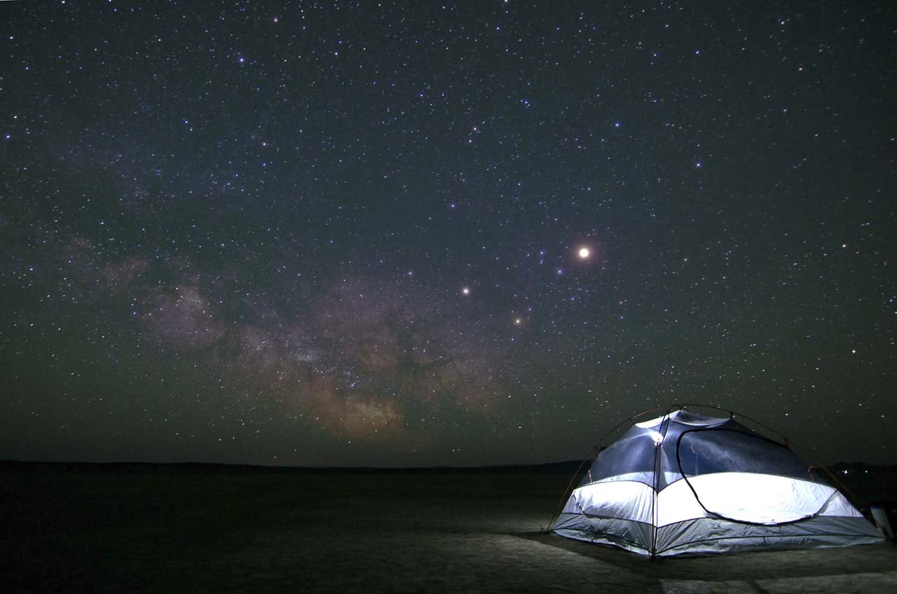 Stargaze at night in Alvord Desert
