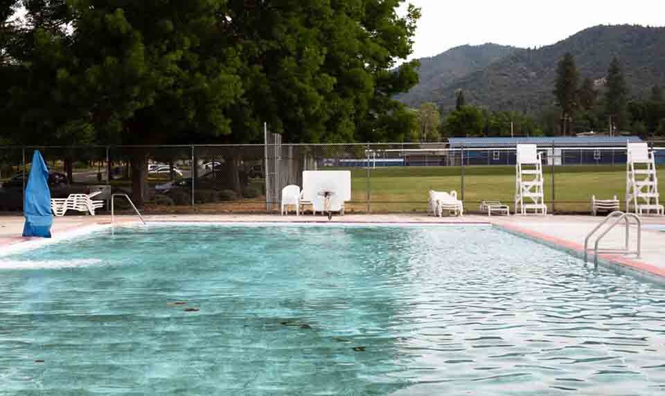 Caveman Memorial Pool in Grants Pass