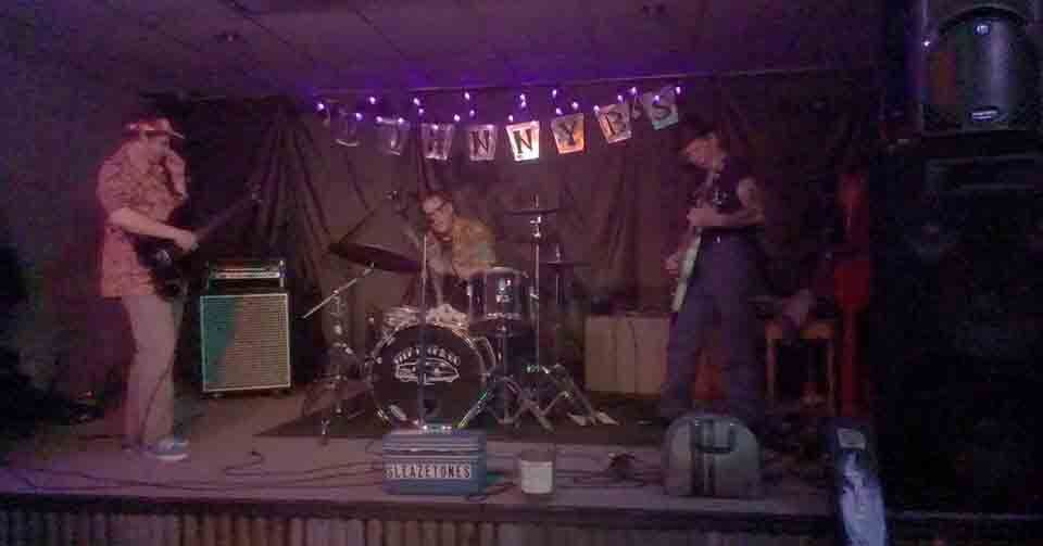 Johnny B’s Medford Oregon