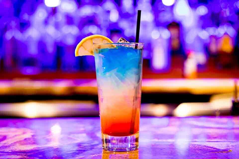 Medford Oregon Nightlife - Picture of a cocktail at a bar