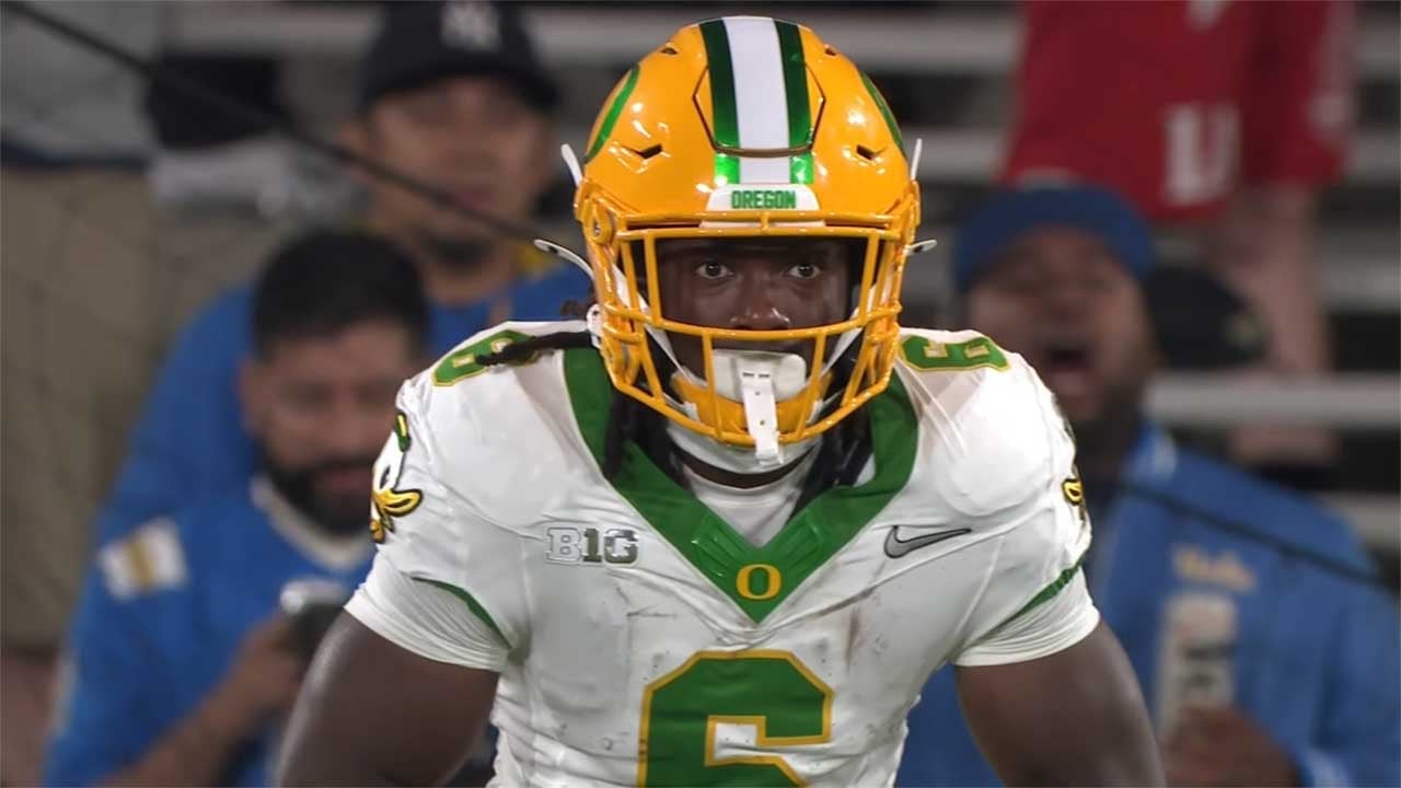 Oregon Ducks VS UCLA - California - September 2024
