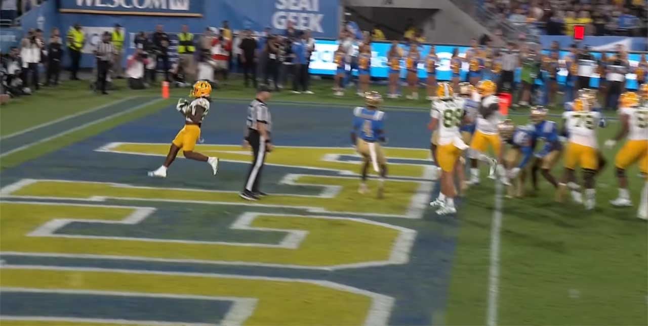 Touchdown - Oregon Ducks VS UCLA - September 2024