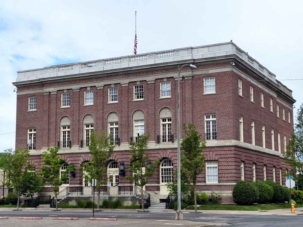 Federal Courthouse - Medford Oregon
