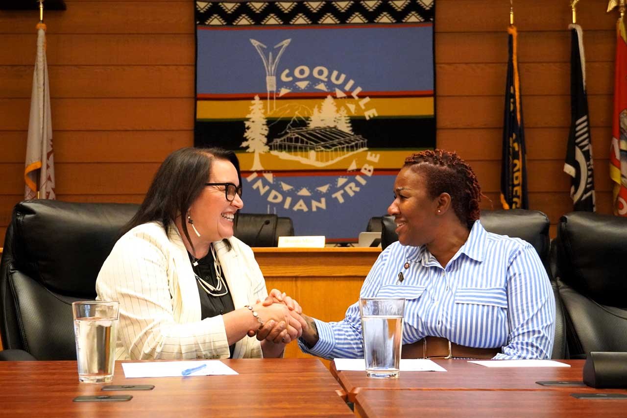 Coquille Indian Tribe Vice Chair Jen Procter Andrews and ODVA Director Dr. Nakeia Council Daniels