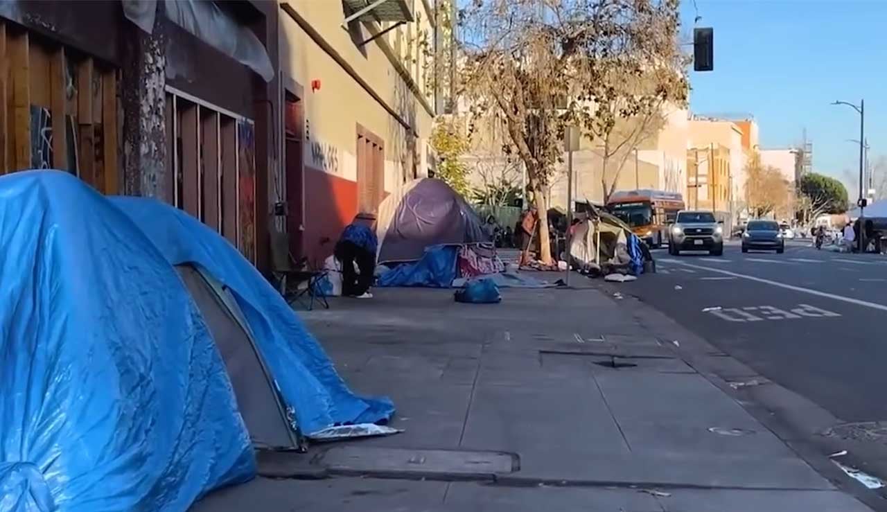 Homelessness Is Dropping Across the U.S., but Oregon’s Numbers Keep ...