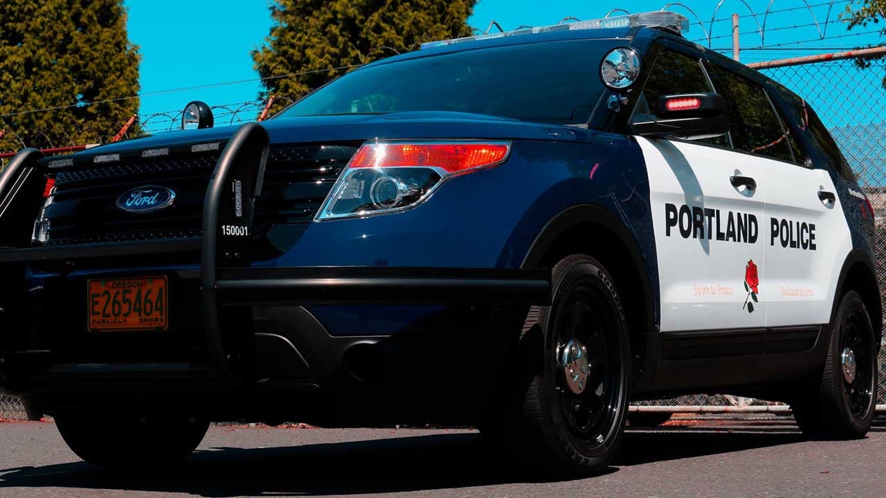 Portland Police Officer Can Keep His Badge After 2020 Incident ...