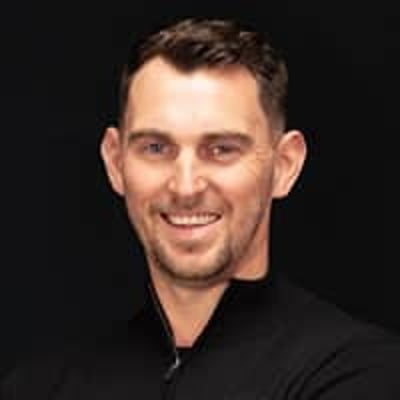 Nathan — CEO at Clothing House