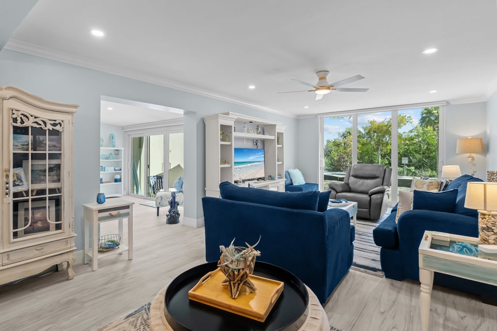 Lighthouse Point 121