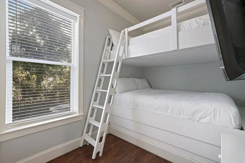 Beach Daze - Bunk Room 