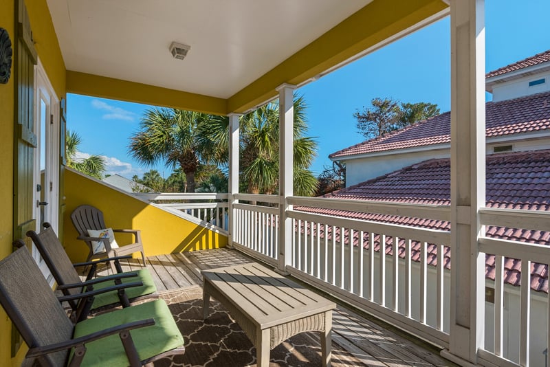 Coconut Cv - 2nd Floor King and Queens Private Balcony