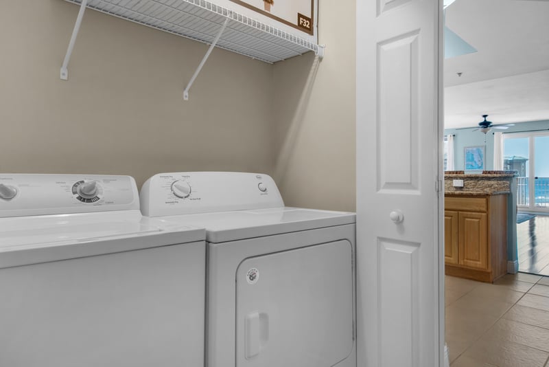 Ariel Dunes 2 1001 - Laundry 