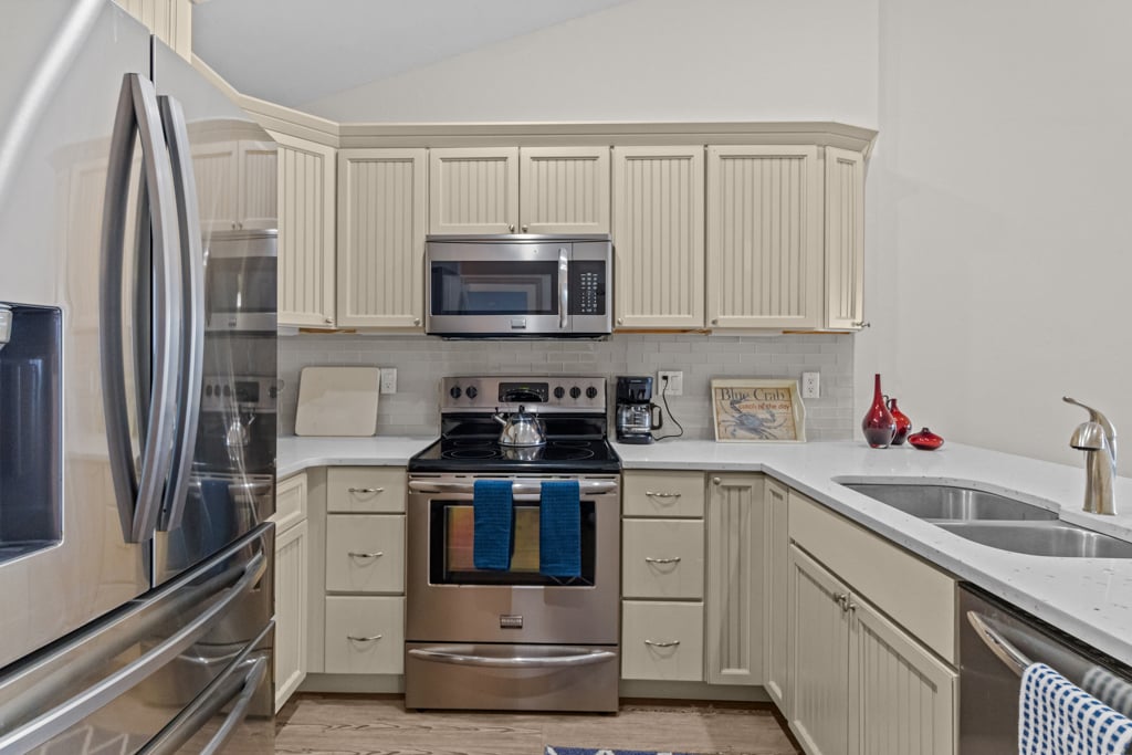 Mariner Pointe 1083