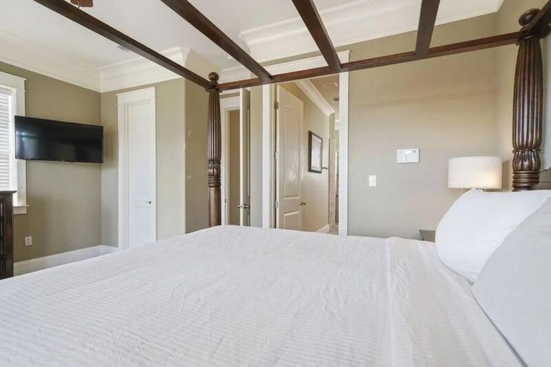 Beach Daze - Guest Bedroom 