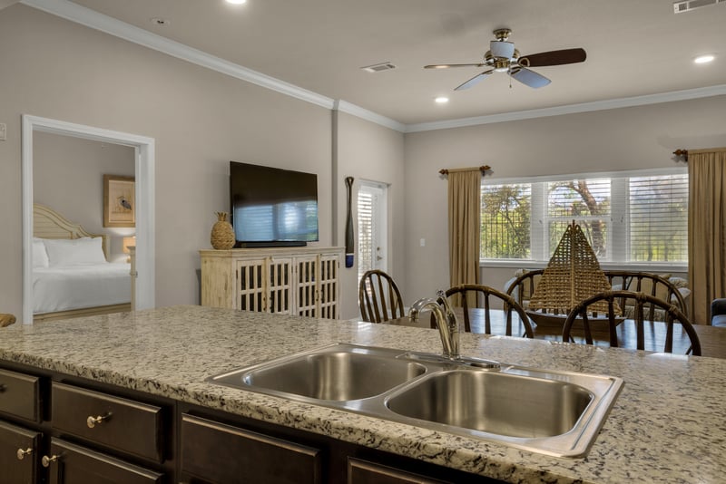 Alerio 104 - Kitchen 
