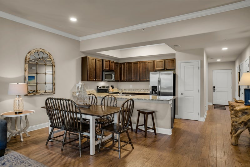 Alerio 104 - Kitchen/Dining 