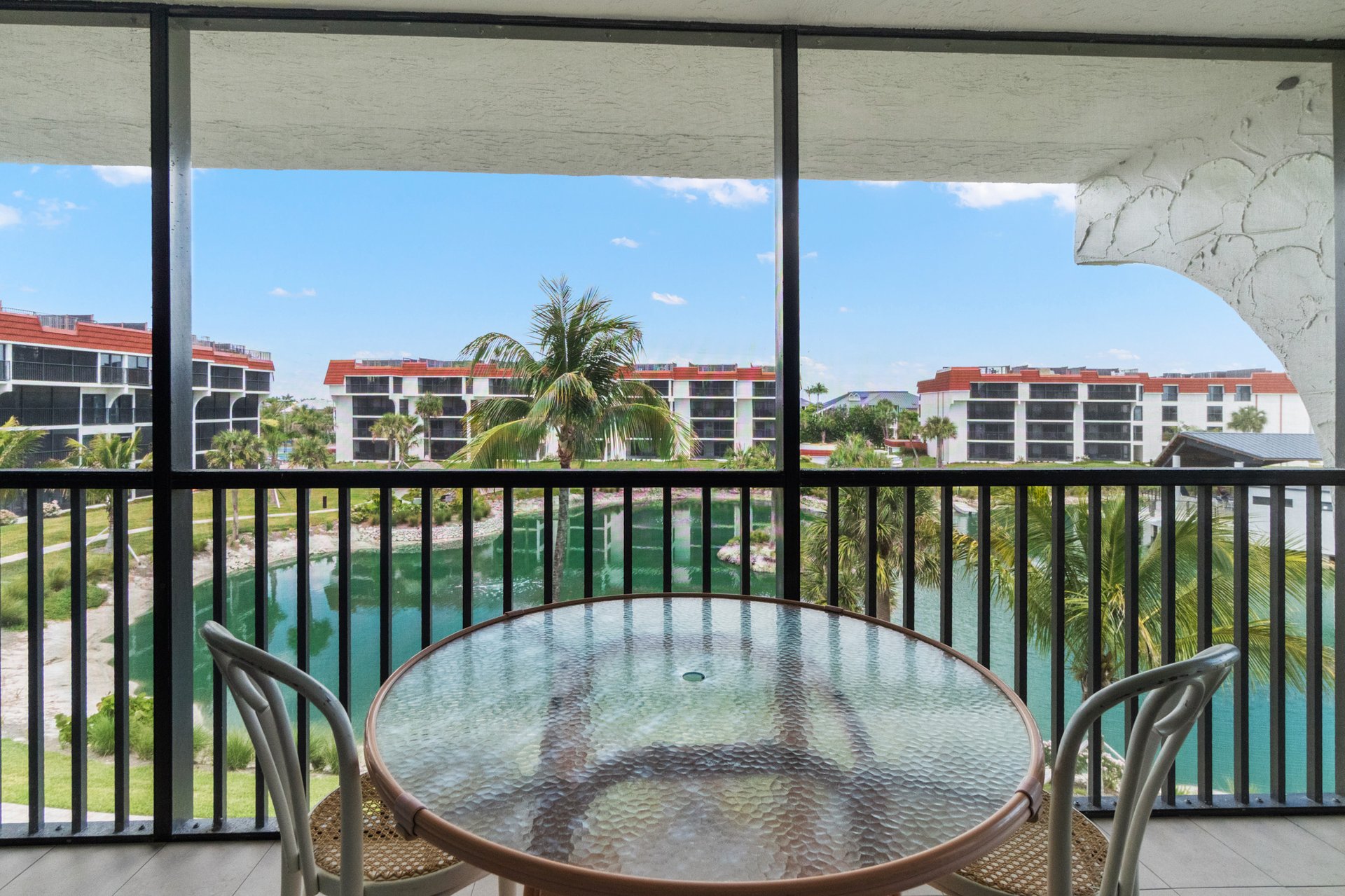 Pointe Santo B34