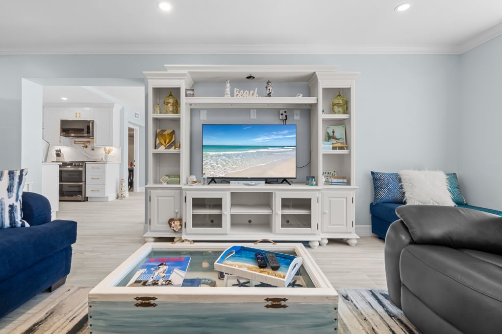 Lighthouse Point 121