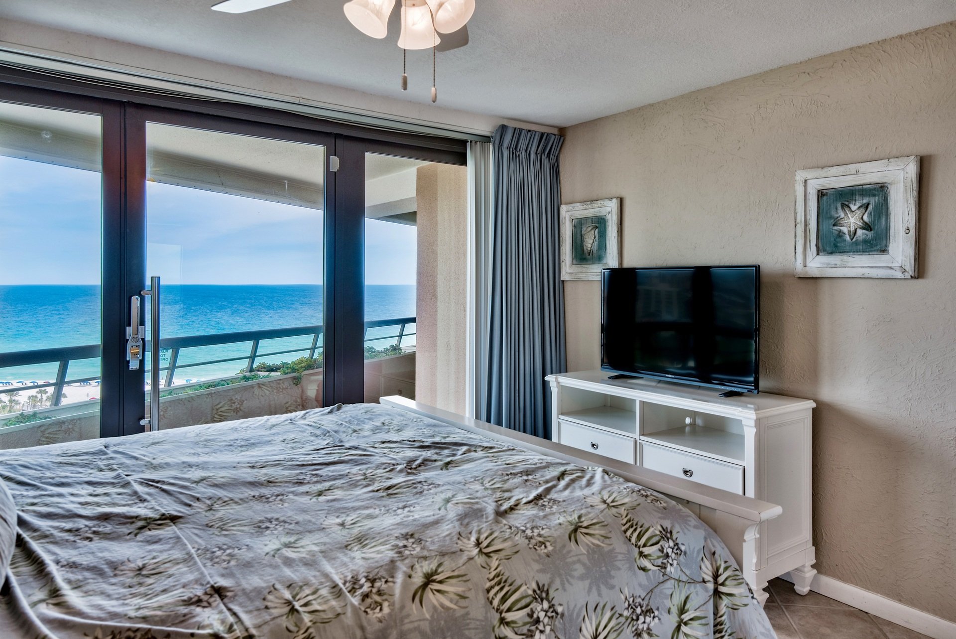 Edgewater 1200
