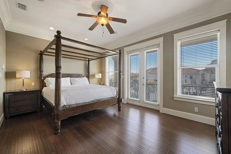 Beach Daze - Master Bedroom 