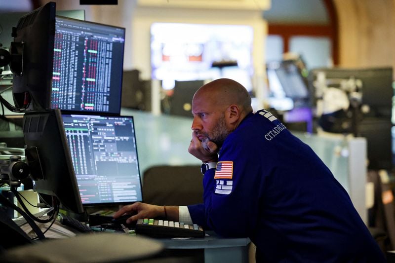 Image for Hedge funds lure record inflows in first half of 2025